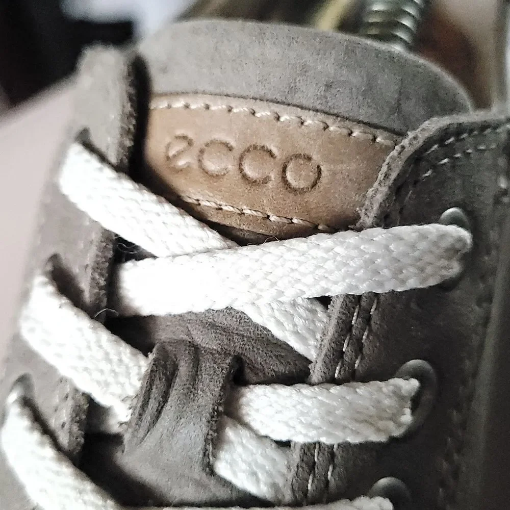 Ecco Chase II Gray Leather Sneaker Shoes Womens Size EU 41 US 10-10.5